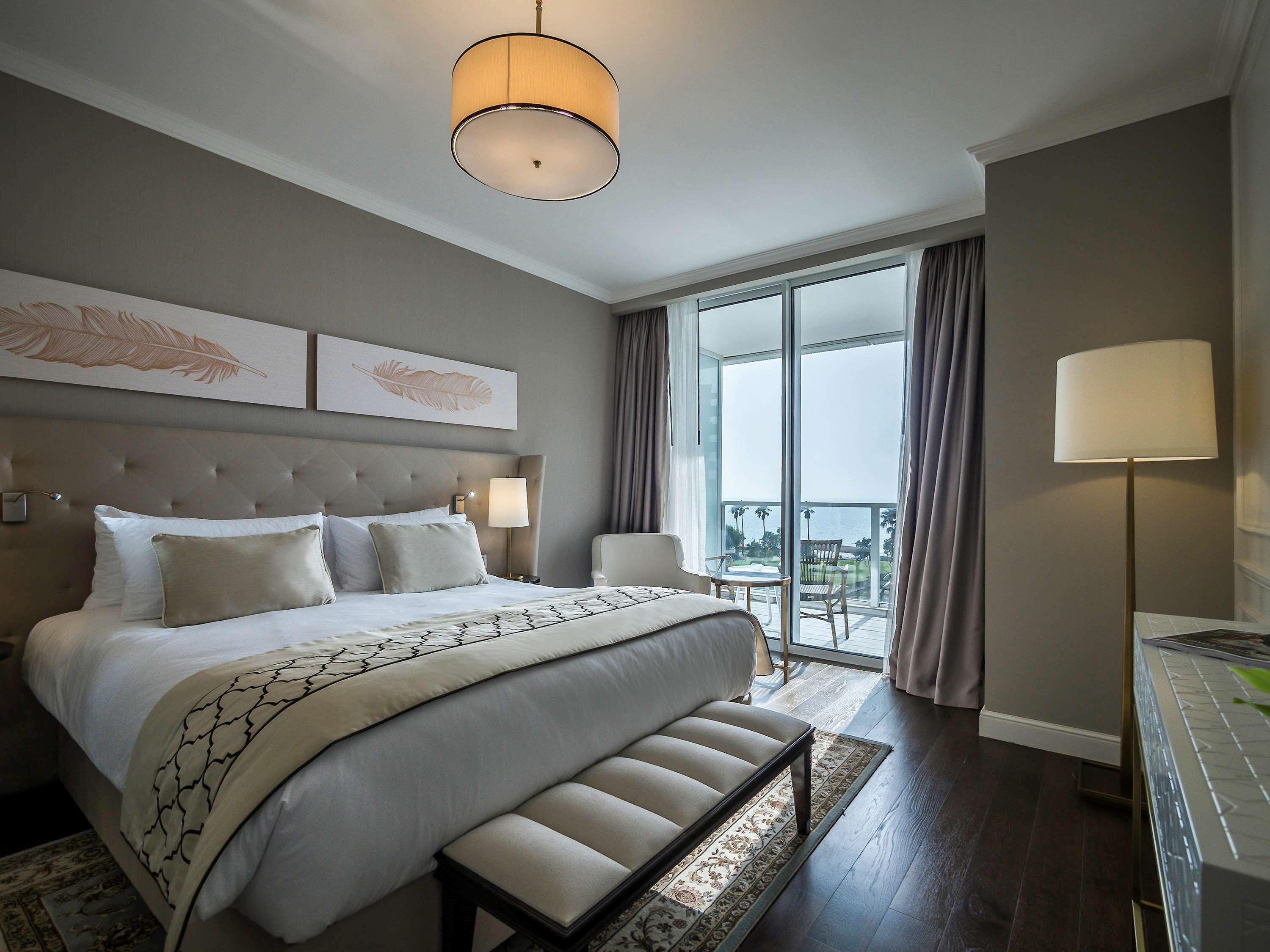 David Tower Hotel Netanya By Prima Hotels - 16 Years Plus Eksteriør billede A bedroom at the Ritz-Carlton, Boston